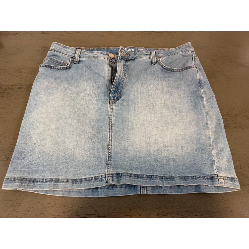blue denim LEE REGURLAR FIT MID RISE skirt SKORT size 18 M  18